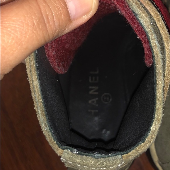 CHANEL booties new soles - Picture 3 of 8